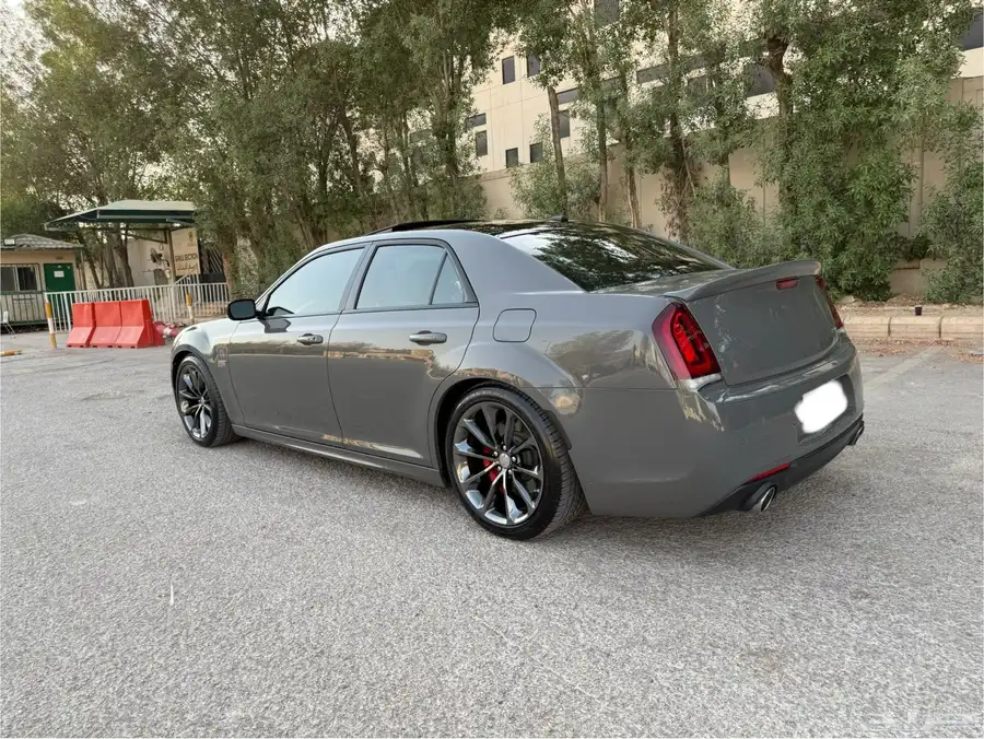 كرايسلر SRT أسمنتي 4