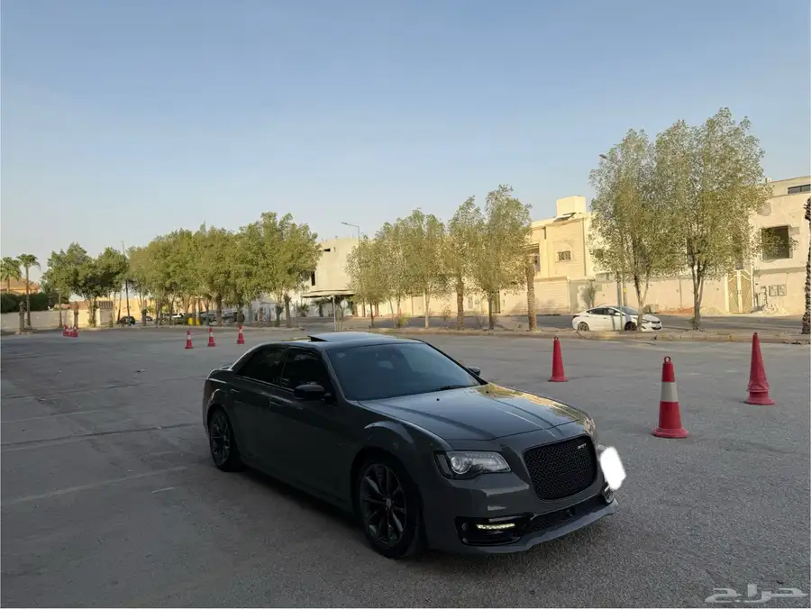 كرايسلر SRT أسمنتي 13