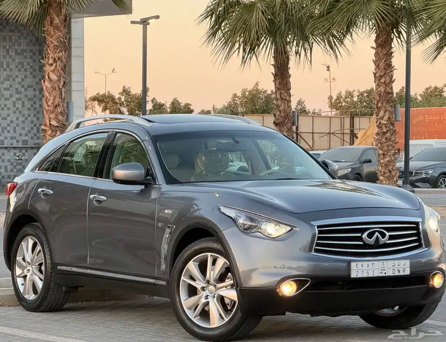جيب انفينتي 2016 فل كامل QX70 وكاله الحد 55 الف index