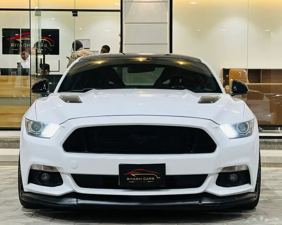 موستنج 2015 GT V8 ( بحالة ممتازة ) 2