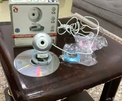 عدد 2كميرا كمبيوتر وعدد 2ريسيفر 2