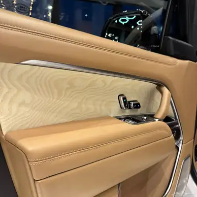 Range Rover Sv 2024 مستخدم 4