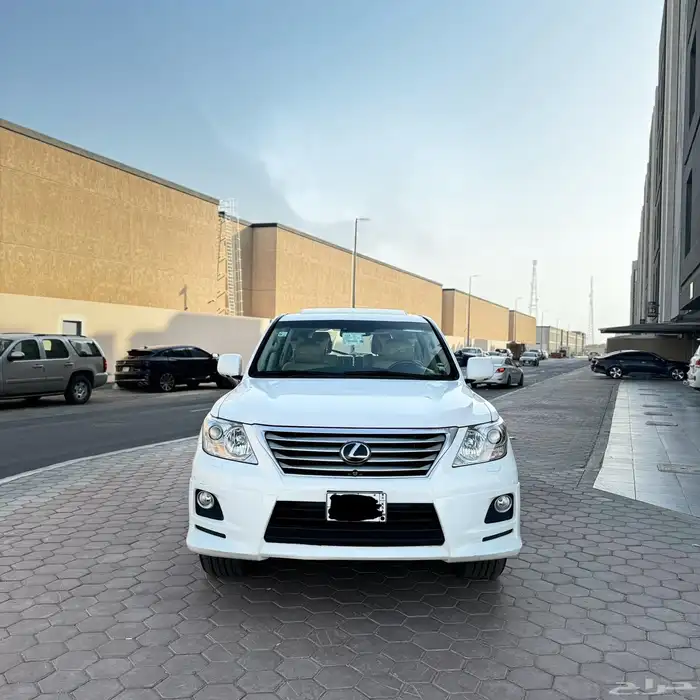 جيب لكزس نظيف جدا 0