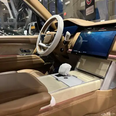 Range Rover Sv 2024 مستخدم 8