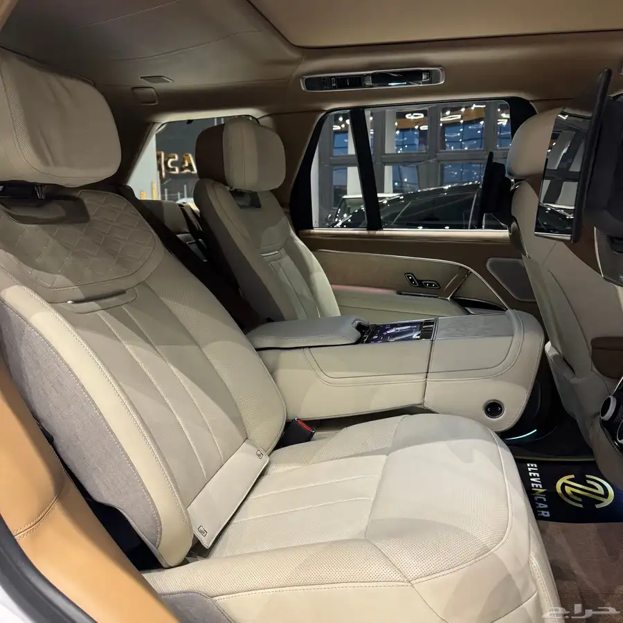 Range Rover Sv 2024 مستخدم 9