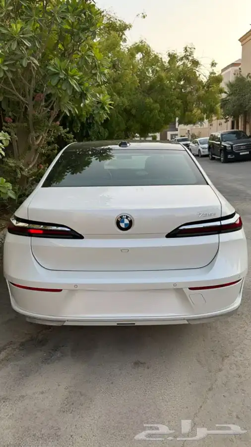 BMW 735 2023 4