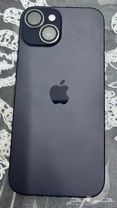 للبيع استخدام نظيف لون اسود  تيتانيوم iPhone 15 ايفون 2