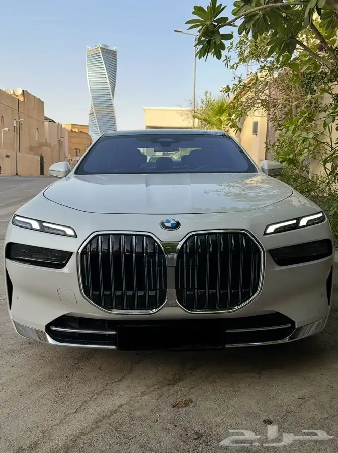 BMW 735 2023 0