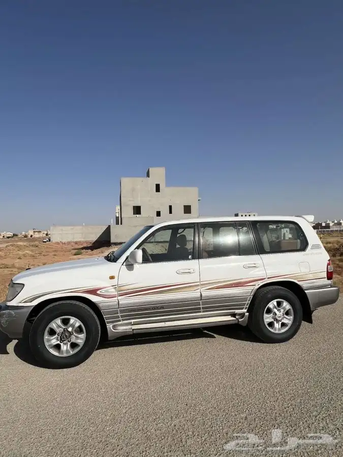 جيب GXR موديل 2006 ممشى خفيف 200 الف وعليه فقط 14