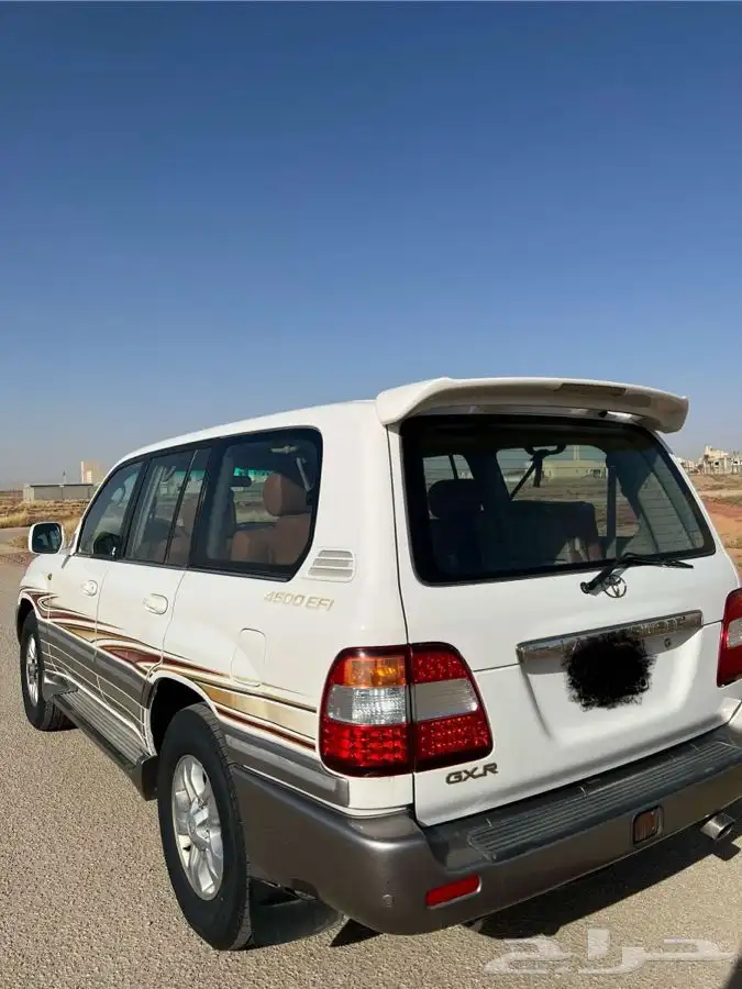 جيب GXR موديل 2006 ممشى خفيف 200 الف وعليه فقط 13