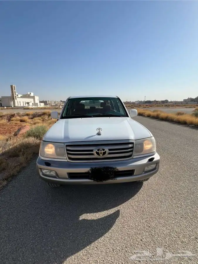 جيب GXR موديل 2006 ممشى خفيف 200 الف وعليه فقط 19