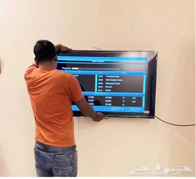 فني كاميرات وريسيفرات 3