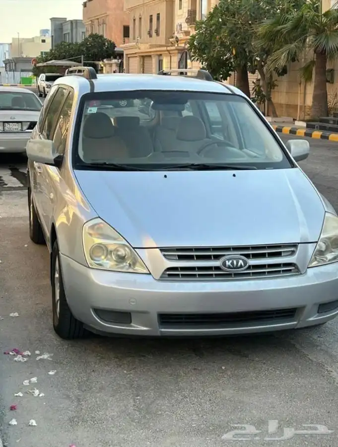 Kia carnival 0