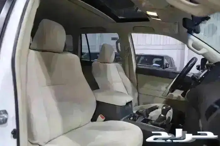تويوتا برادو TXL3 فل كامل فتحة سقف ديزل موديل 2022 16