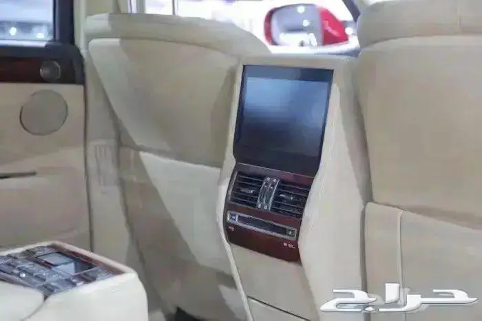 ليكزس LS 460 L فل كامل لارج موديل 2010 17