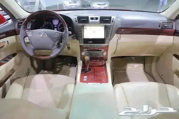 ليكزس LS 460 L فل كامل لارج موديل 2010 14
