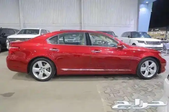 ليكزس LS 460 L فل كامل لارج موديل 2010 4