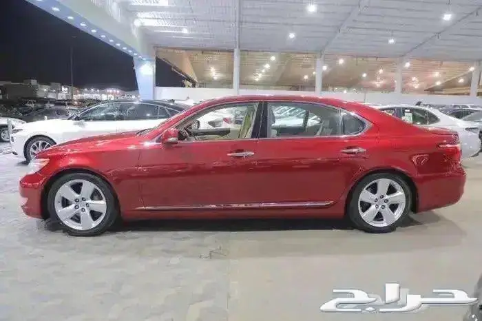ليكزس LS 460 L فل كامل لارج موديل 2010 3