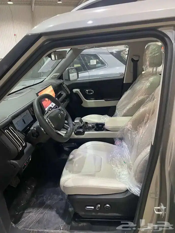 جيتور T1 لاكجري 2025 5