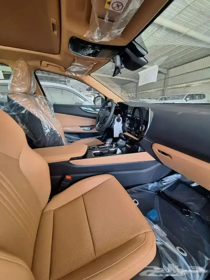 لكزس NX350AA بنزين لون تيتانيوم 2025 7