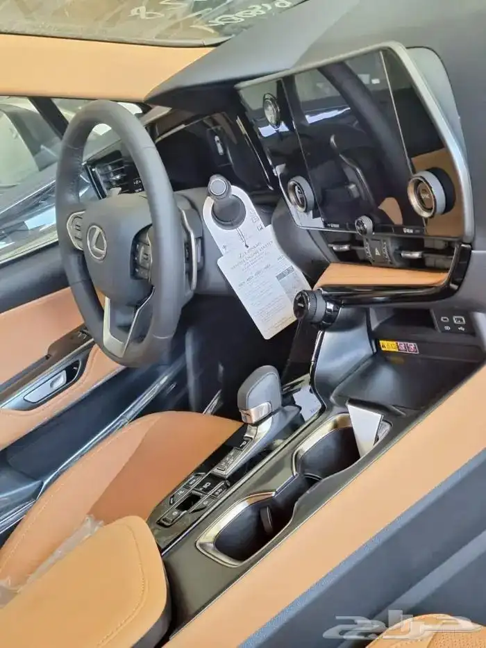 لكزس NX350AA بنزين لون تيتانيوم 2025 8