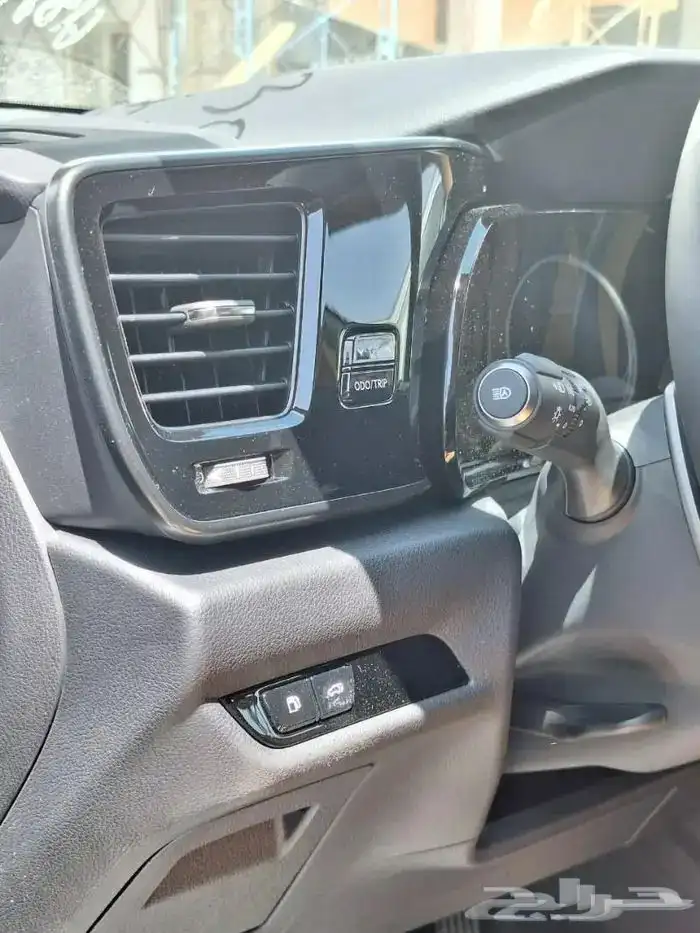لكزس NX350AA بنزين لون تيتانيوم 2025 5