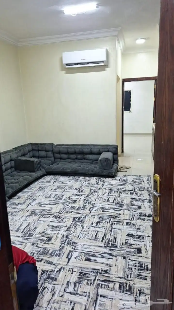 شقق عزاب مفروشه ب 1500 1