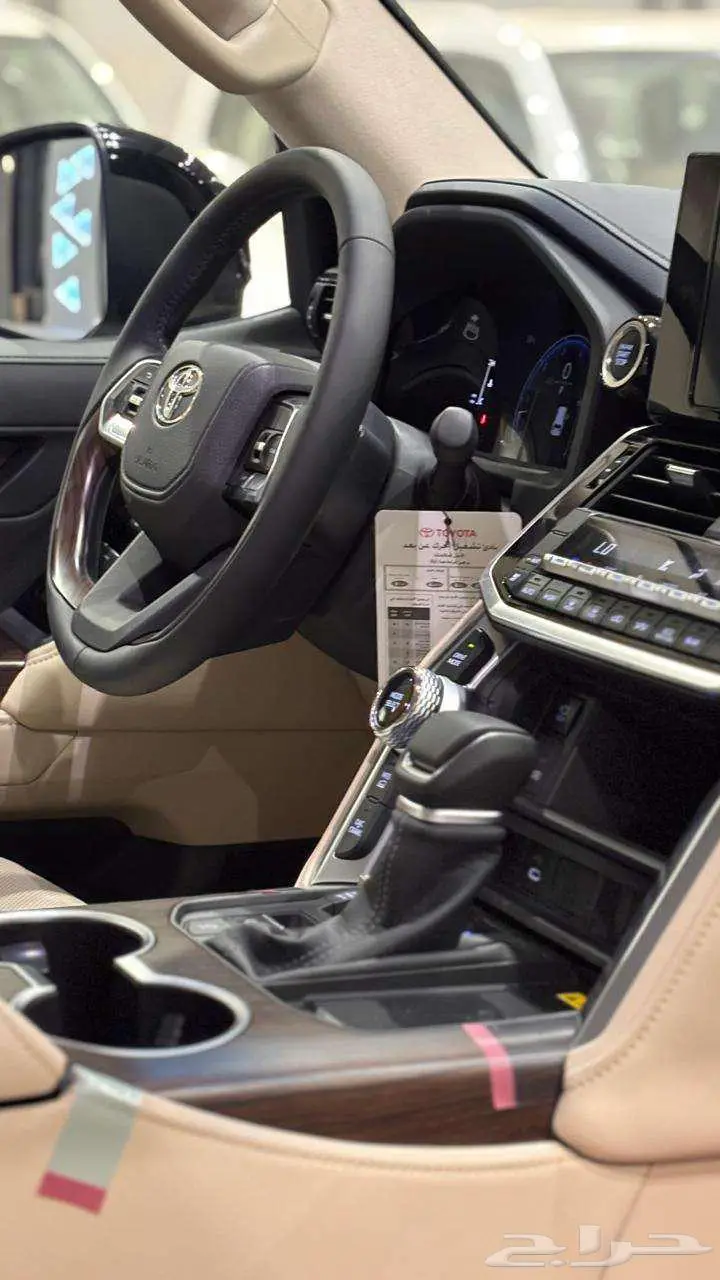 لاندكروزر GXR L4 2025 بريمي الابواب شفط 6