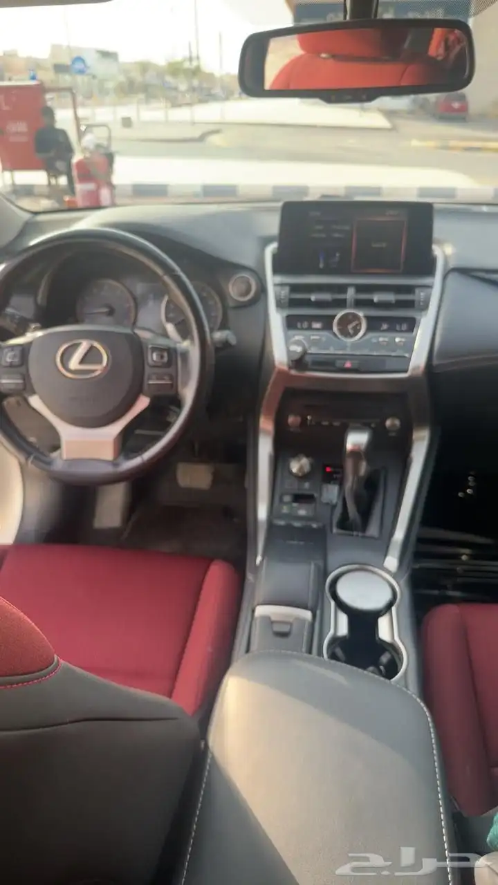 لكزس NX300 للبيع 9