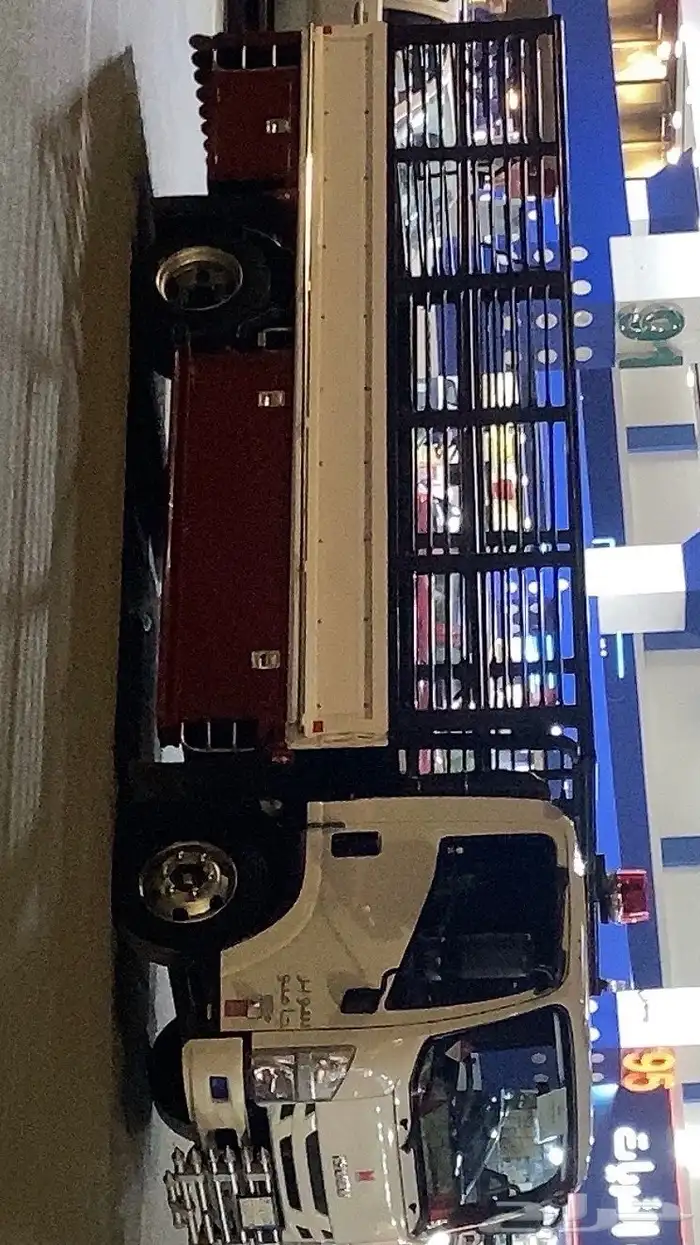 نقل عفش وبضايع وحلال جميع مناطق المملكة ويفضل الأتصال 0