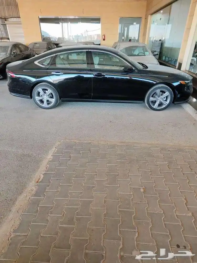 هوندا أكورد EX نص فل أسود سعودي 2025 متوفر لدى الحسن 4