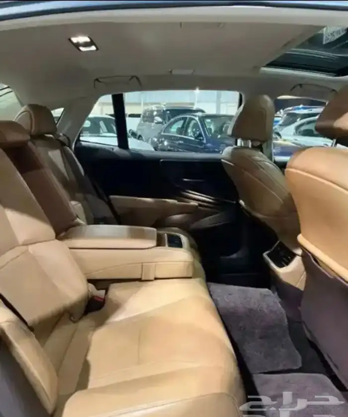 Lexus LS350 2019 18