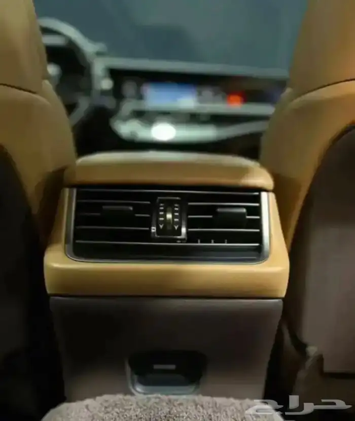 Lexus LS350 2019 17
