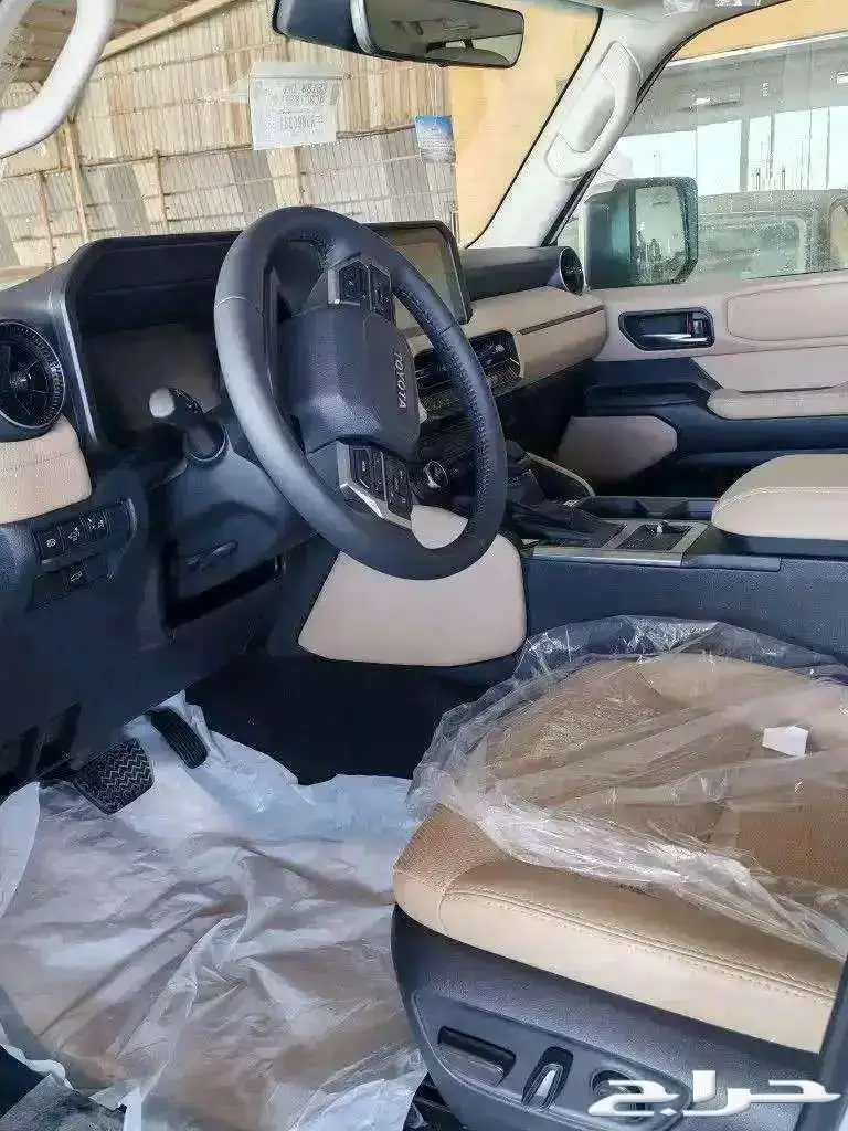 تويوتا برادو TXL3 بنزين 2025 بقسط 3100 لدي الحسن 5