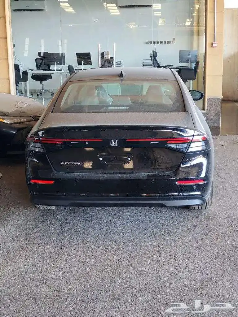 هوندا أكورد EX نص فل أسود سعودي 2025 متوفر لدى الحسن 3