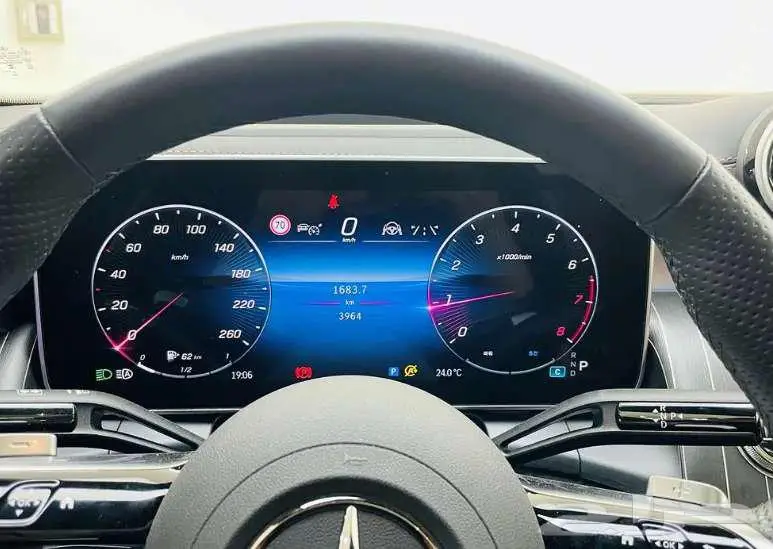 مرسيدس GLC300 AMG 2024 كوبيه 13