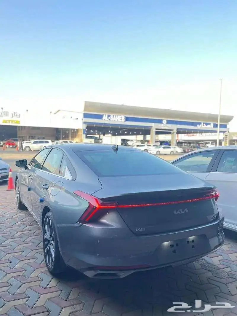 كيا k8 نص فل موديل 24 كاش وتقسيط جميع السيارات 10