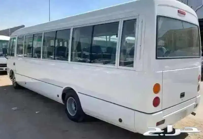 باص ميتسوبيشي روزا 26 راكب ديزل خليجي موديل 2024 3