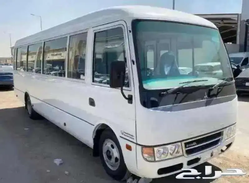 باص ميتسوبيشي روزا 26 راكب ديزل خليجي موديل 2024 10