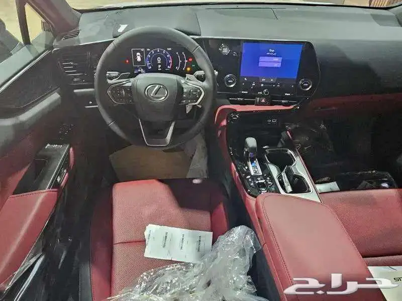 لكزس - NX350 - 2025 - AA - بنزين -سعودي - اخضر ابيض رصاصي 6