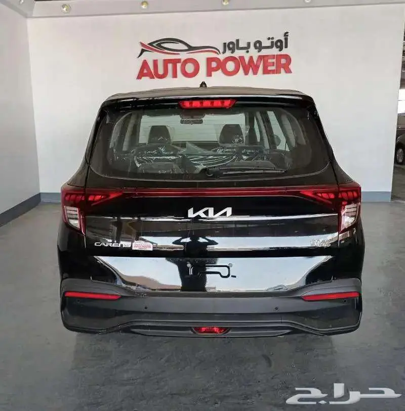 عرض اوتو باور كيا كارينز GL ستاندر موديل 2025 3