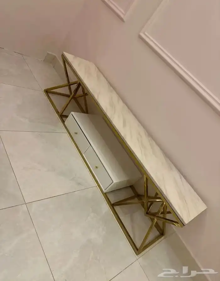 طاولة تلفاز 6