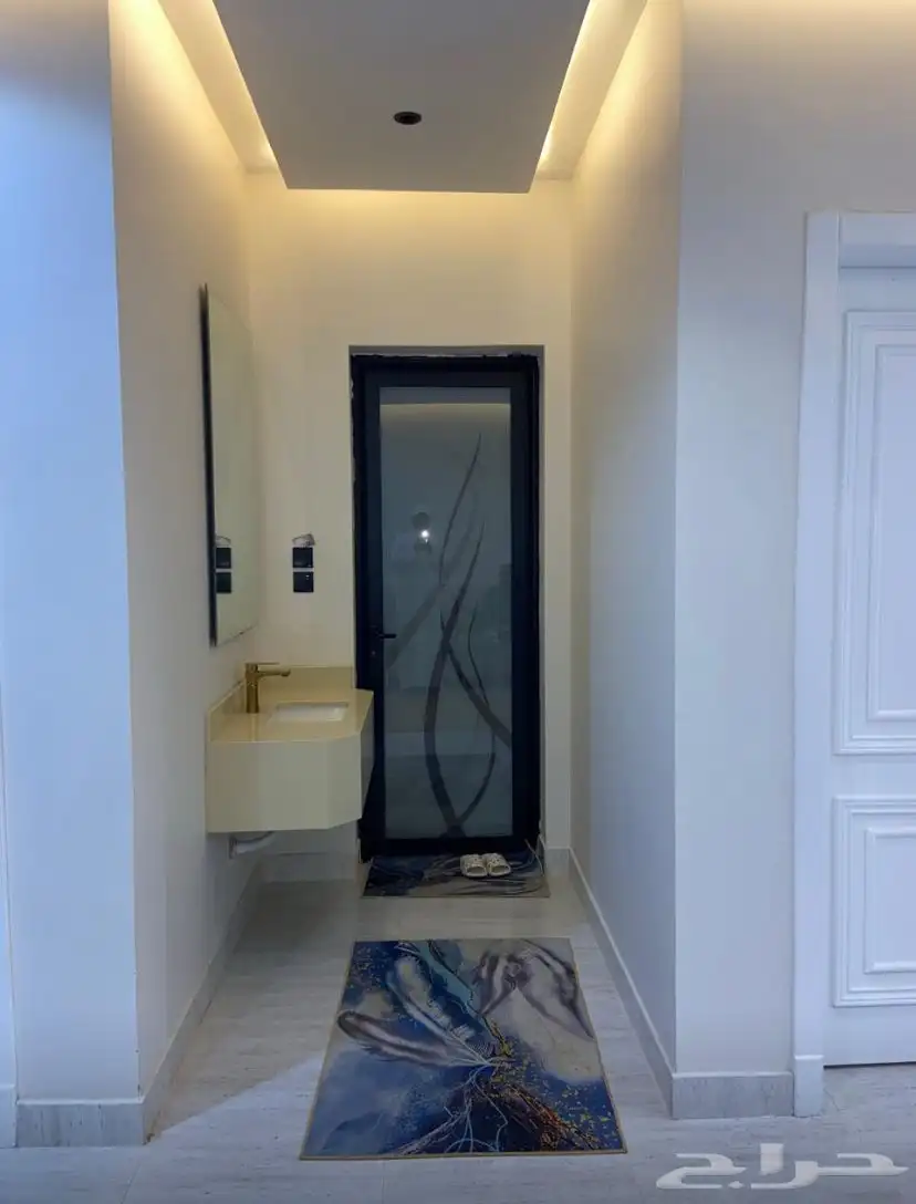 اللابيع شقه دبلكس دوراول في حي المنار غريبه من النخيل مول 10