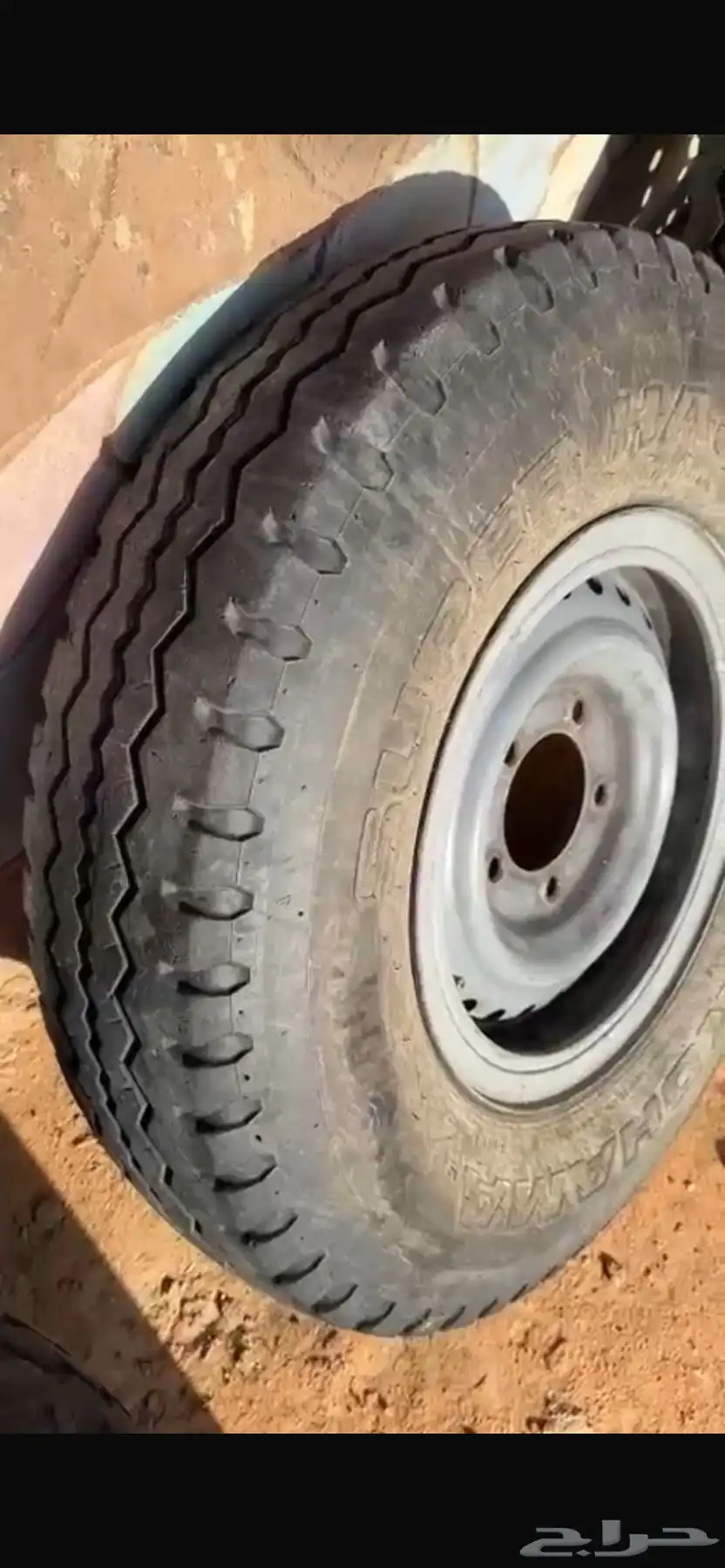 جنوط جيب ربع اصليه عدد 5 بكفراتها الكفر 4 صيني ووحده اصلي 3