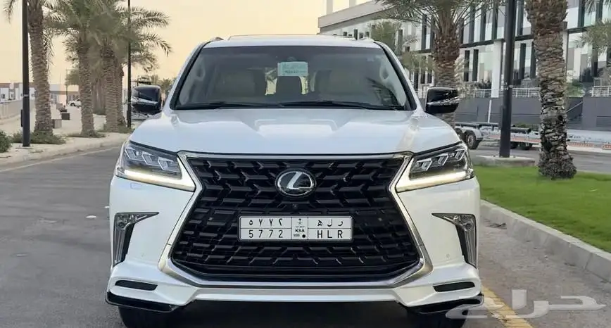 لكزس 2021 فل سعودي LX_570 ممشي قليل 22 ألف km 56