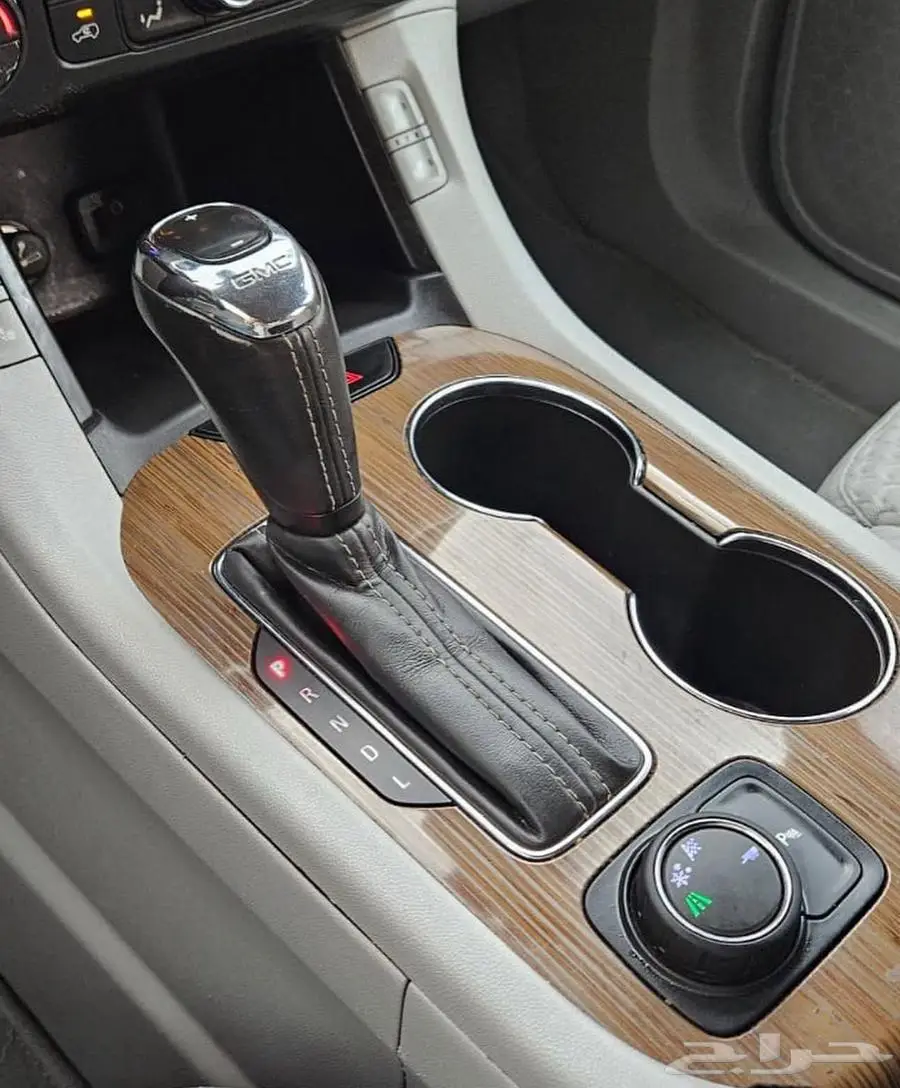 GMC ACADIA SLE -2 (2019) IN GREAT CONDITION 9