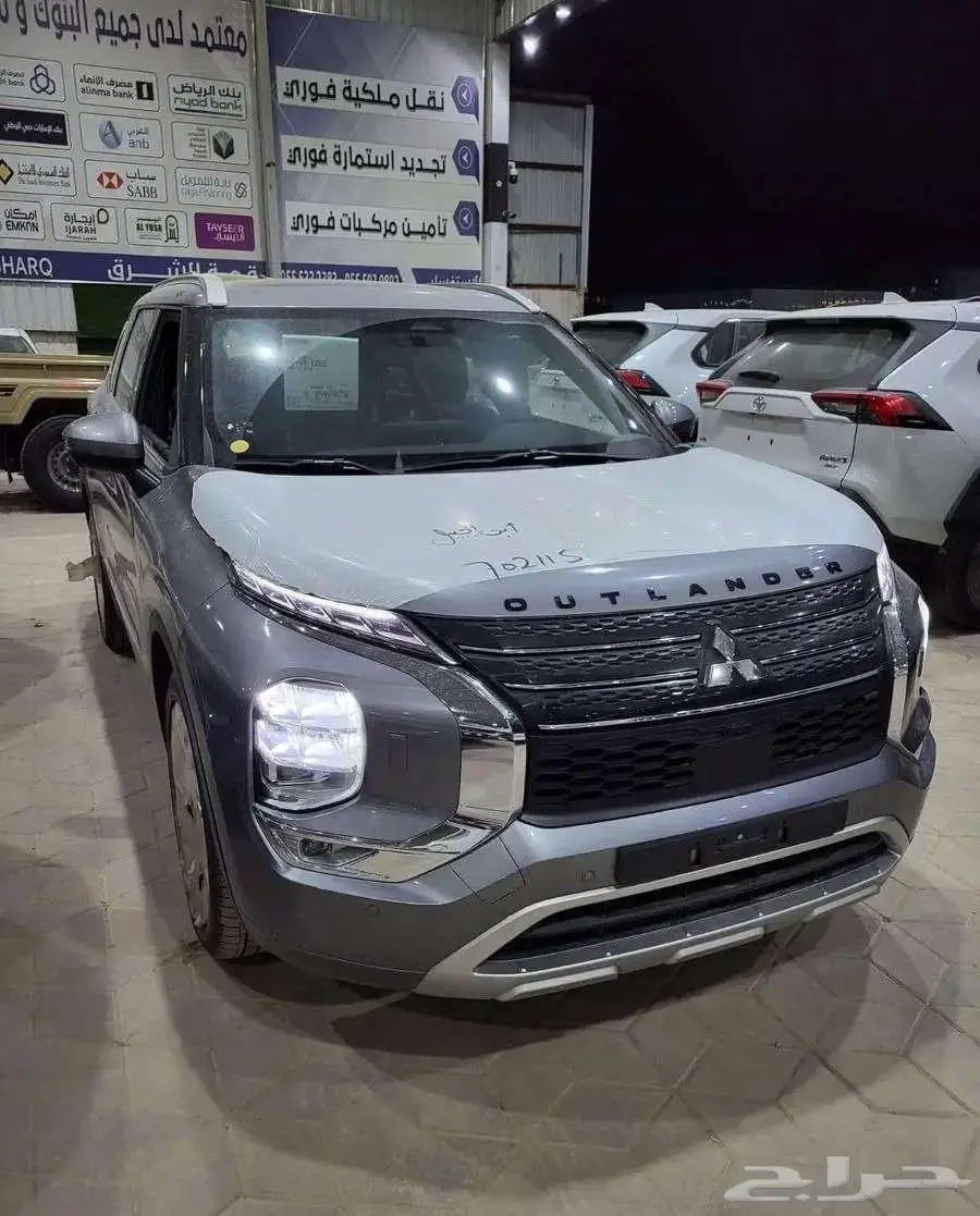 ميتسوبيشي اوتلاندر فل كامل بريميم 2025 5