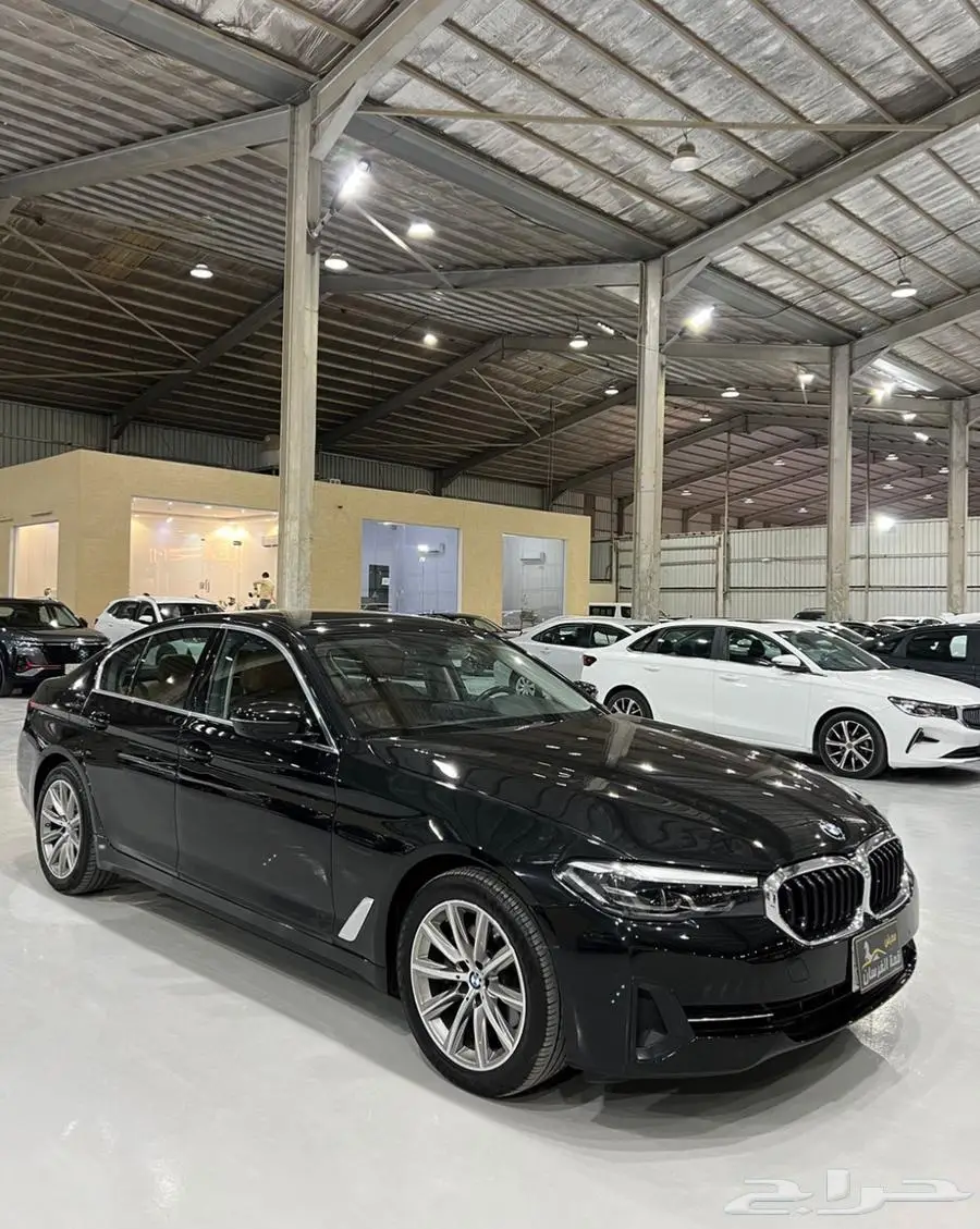 بي ام دبليو 2023 520i index