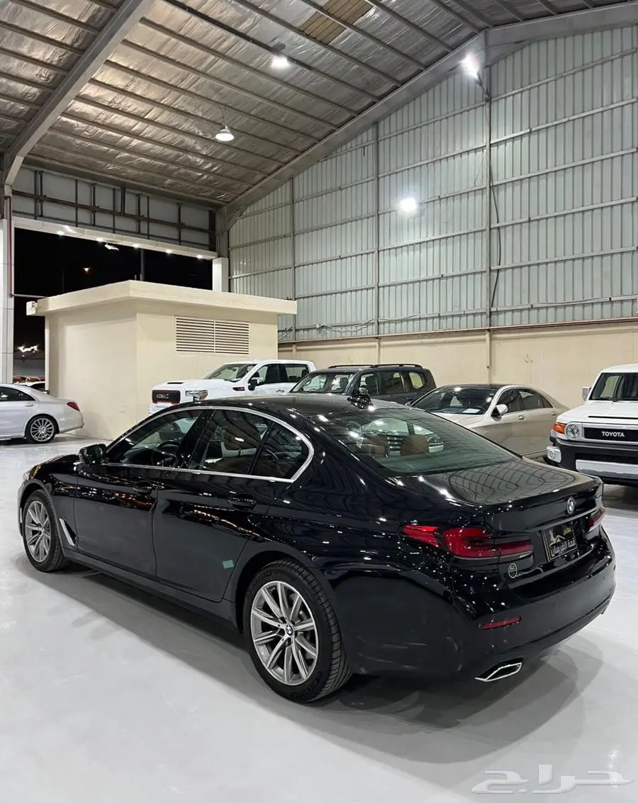 بي ام دبليو 2023 520i index