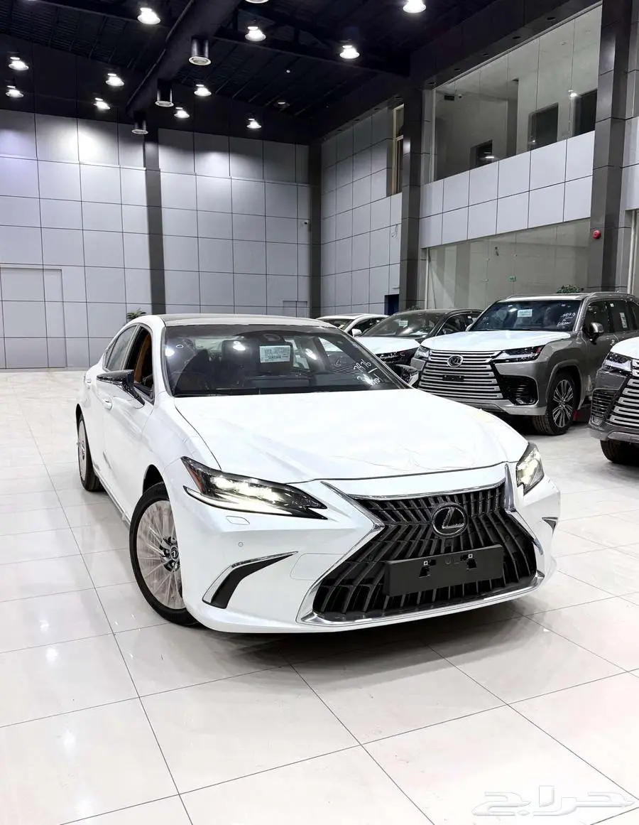لكزس ( ES 350 DD ) موديل 2025 أقل الأسعار 3
